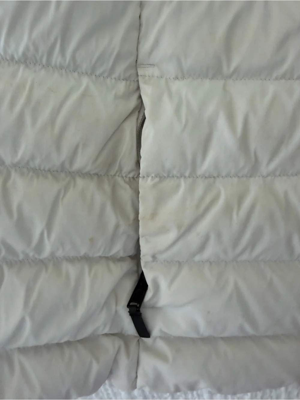 The North Face Women's White Quilted Puffer Jacket with Hood